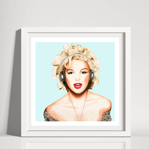 Marilyn Turquoise Diamond Dust